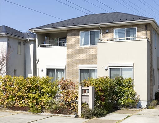 株式会社セキグチでは伐採、石積みの施工だけでなく、住宅まわり・お庭の工事も行っております。